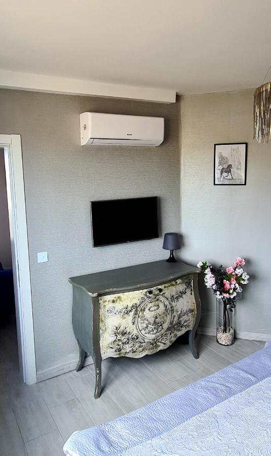 Boutique Style - 2 Bedroom Apartment- Ta'Xbiex, Sliema Area Ta Xbiex Exterior photo